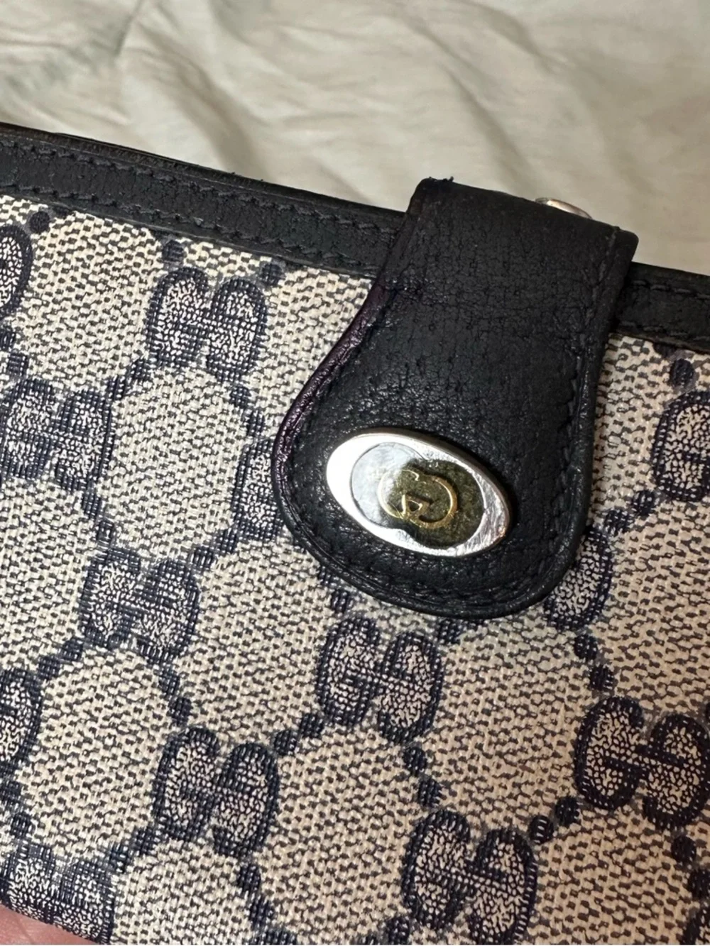 Vintage Gucci Wallet Coated Canvas Navy Blue Classic GG Card slots kiss lock - Picture 3 of 16